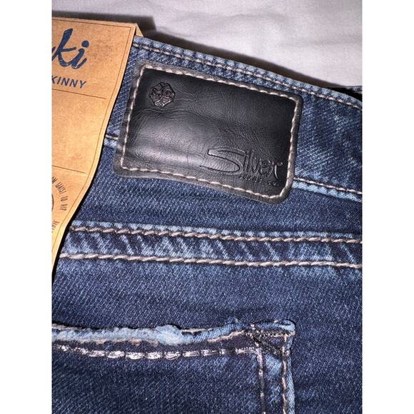 Silver Jeans Dark Wash Suki Mid-Rise Super Skinny women’s W28/L29 - Picture 7 of 8